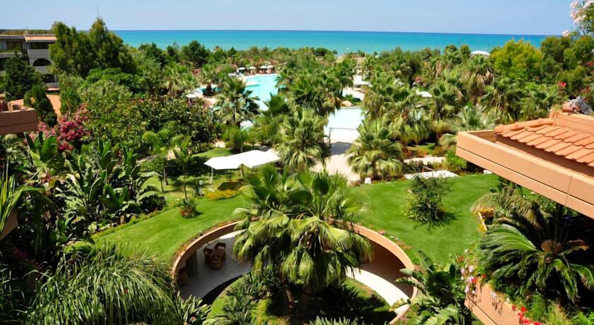 Acacia Resort Parco Dei Leoni Campofelice Di Roccella Esterno foto
